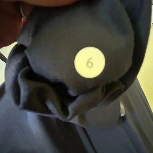 Lululemon If You’re Lucky crop leggings black multi Size 6 - Picture 5 of 8